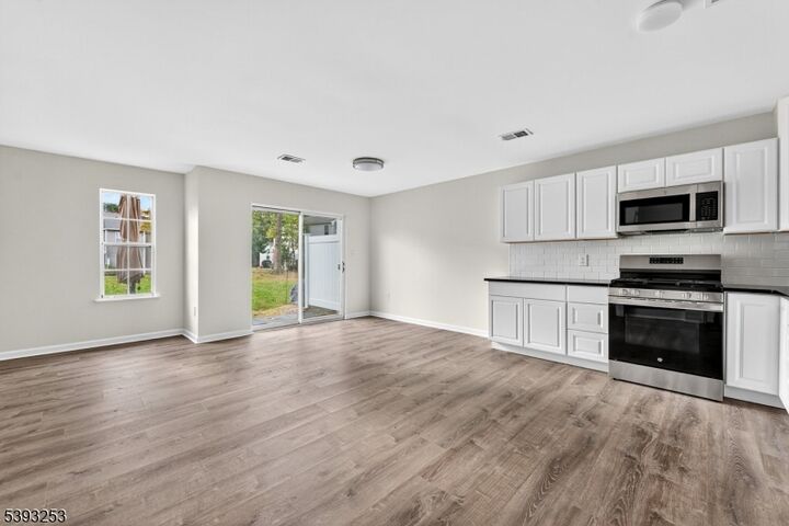 Property Photo:  34 S Pointe Cir  NJ 07753