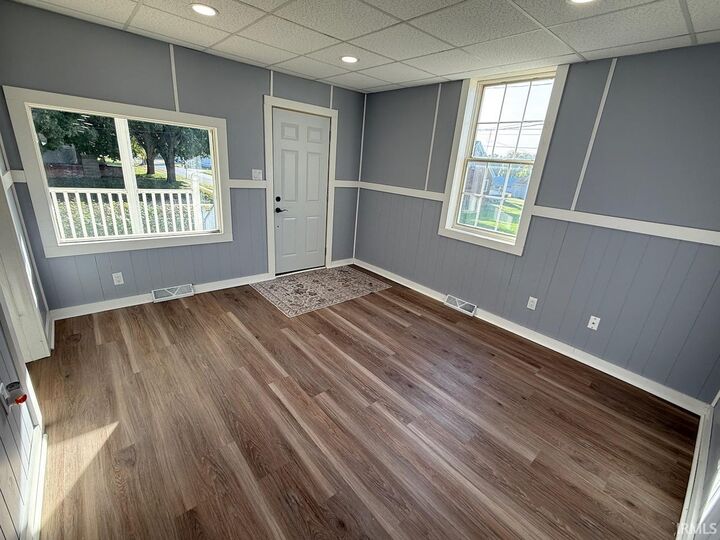 Property Photo:  209 S Main Street  IN 47648