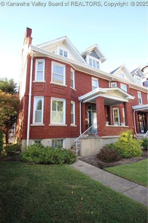 1313 Lee Street E 112  Charleston WV 25301 photo