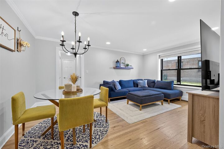 Property Photo: 8 Terrace Circle 1B NY 11021