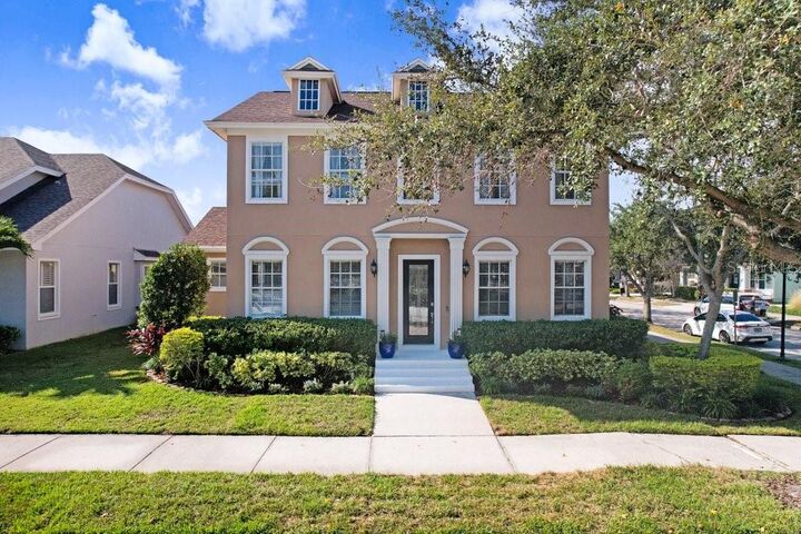 Property Photo: 10026 Seymour Way FL 33626