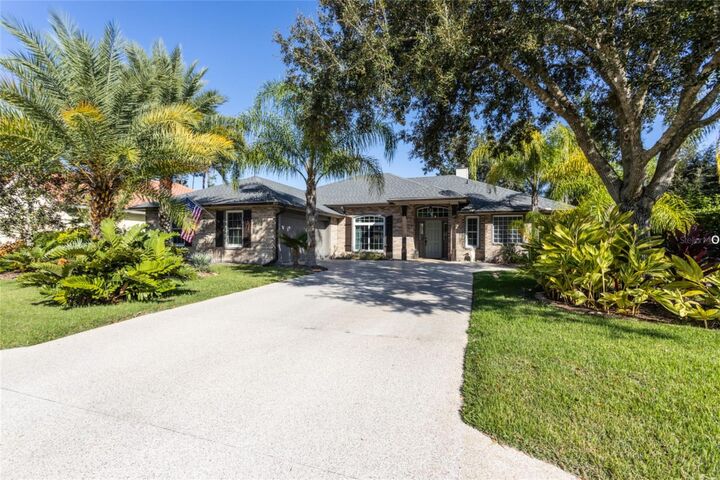 Property Photo: 10 Essington Lane FL 32164