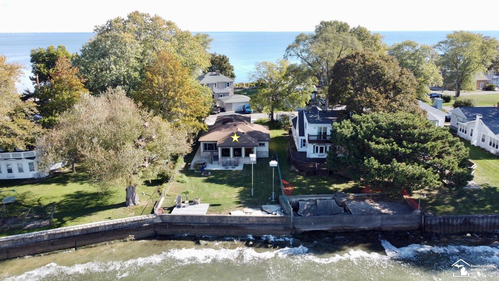 Property Photo: 3515 Lakeshore Drive MI 48166