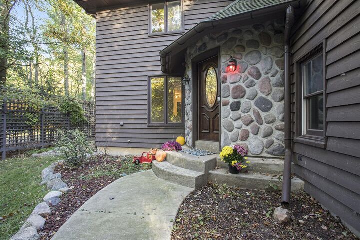 Property Photo:  8425 Oakside Street  MI 49002