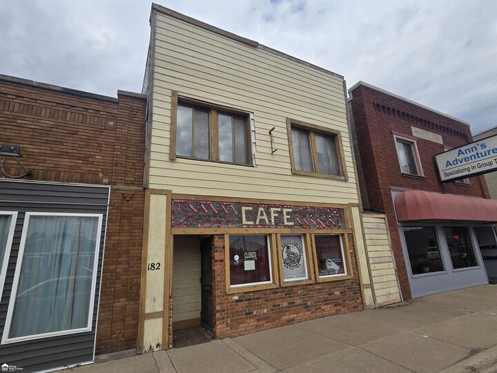 182 W Vienna Street  Clio MI 48420 photo