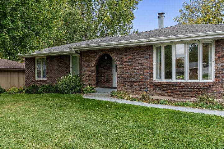 Property Photo:  3265 Cavendish Drive  IL 61109 