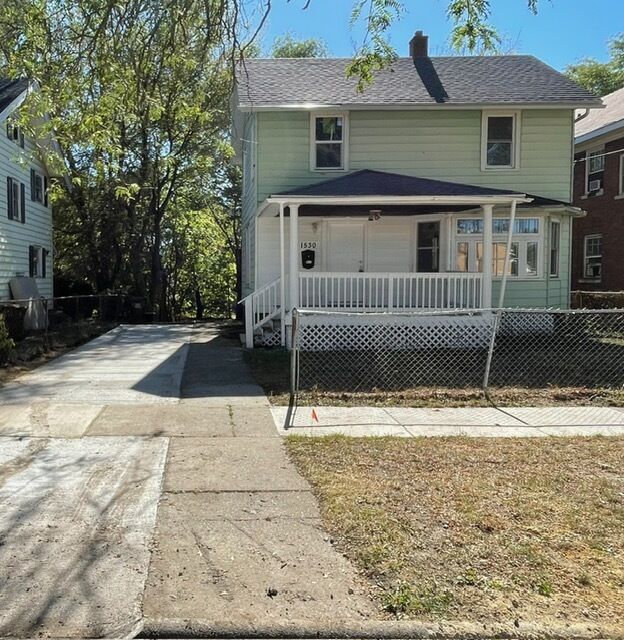 Property Photo: 1530 Chestnut Street IL 61102