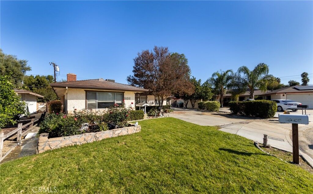 Property Photo:  3660 Vista Way  CA 92544