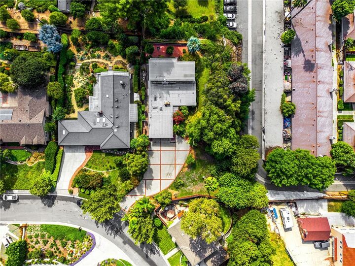 Property Photo:  404 Cannon Lane  CA 92831