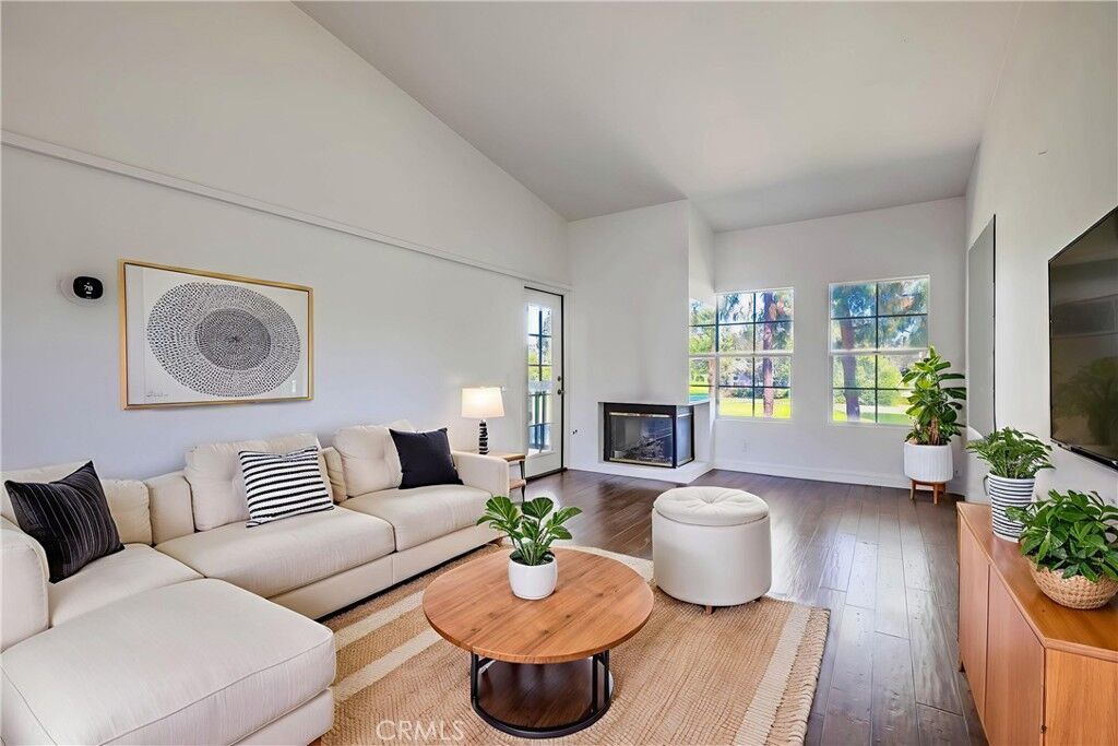 Property Photo:  67 Via Pausa  CA 92688 