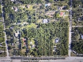 Property Photo:  Xxxx 66th Street SW  FL 34105