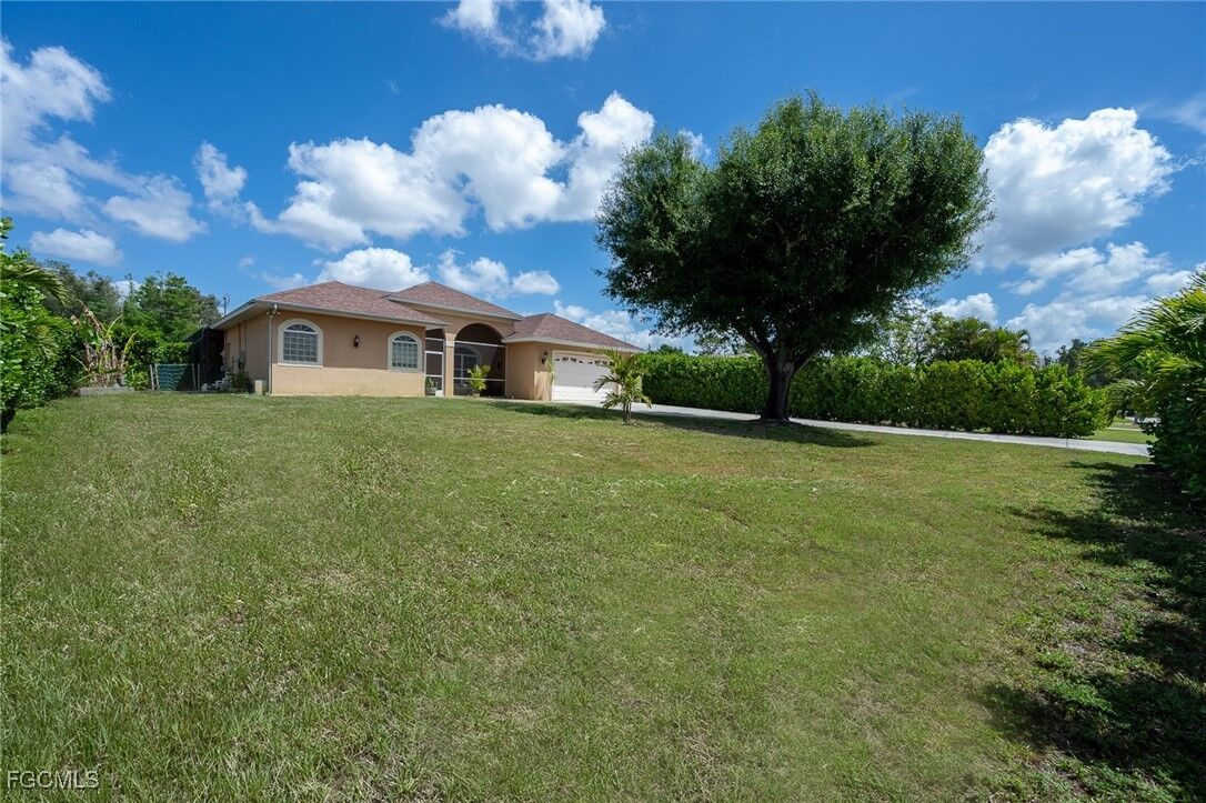 Property Photo:  6817 Eagle Street  FL 33966