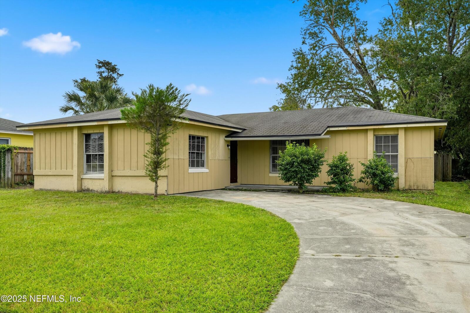 Property Photo:  8362 Kipling Court  FL 32244