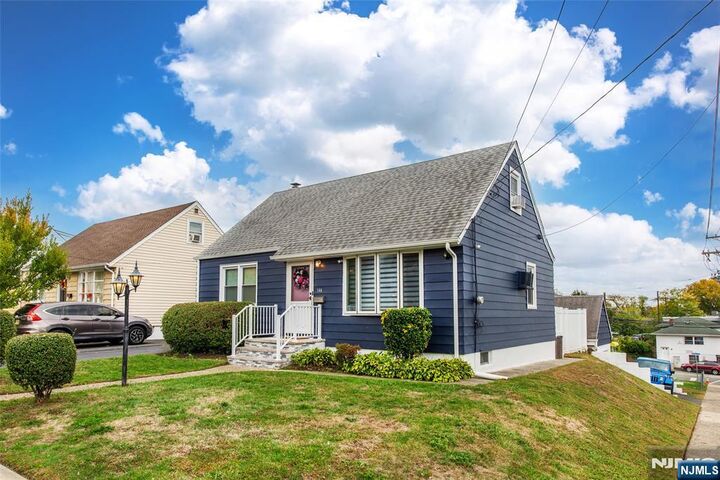 Property Photo:  144 Corabelle Avenue  NJ 07644 