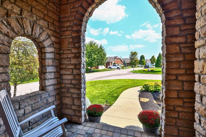 Property Photo:  10723 Saint Leger Circle  KY 41091