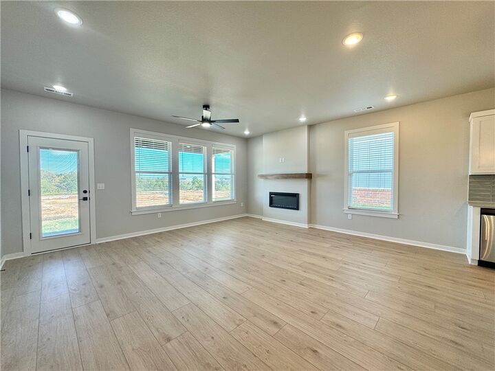 Property Photo: 4703 SW Wakanda Street AR 72713