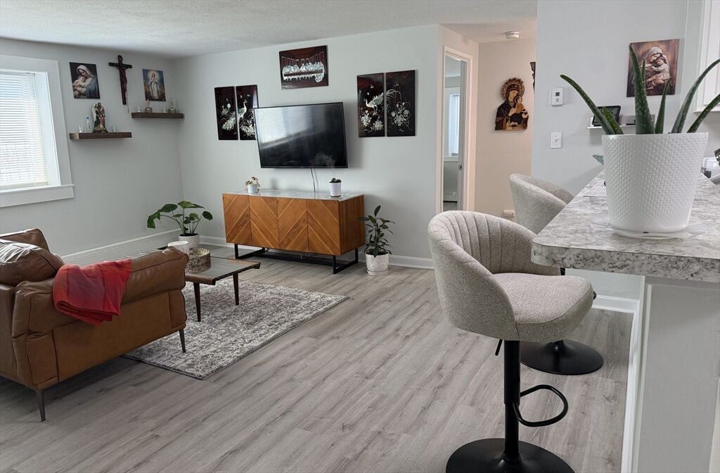 Property Photo:  215 Winter St 1P  MA 02188