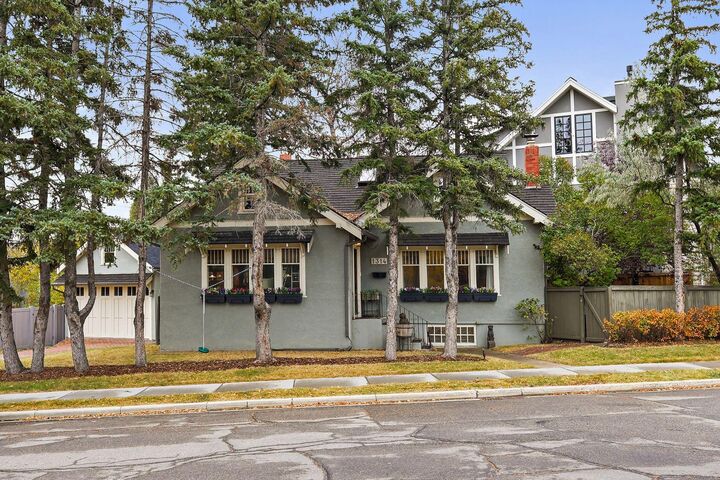 1314 Shelbourne Street SW  Calgary AB T3C 2K8 photo