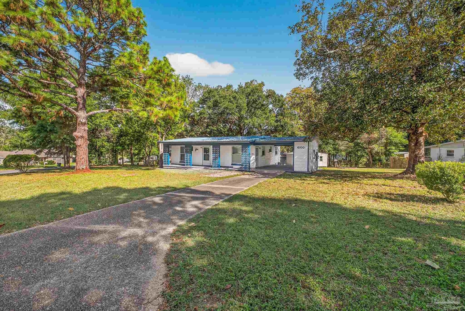 Property Photo:  6100 Fairview Dr  FL 32505 