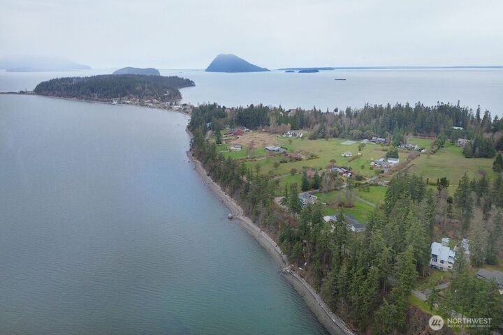 Property Photo:  10405  Samish Island Road  WA 98232 