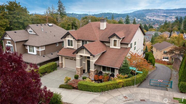 Property Photo:  880  Lingering Pine Lane NW  WA 98027