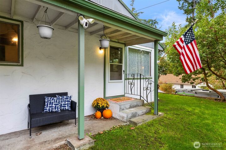 Property Photo: 3201 17th Street WA 98312