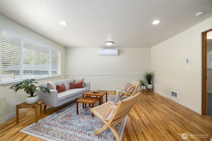 Property Photo: 611 Whatcom Street WA 98257