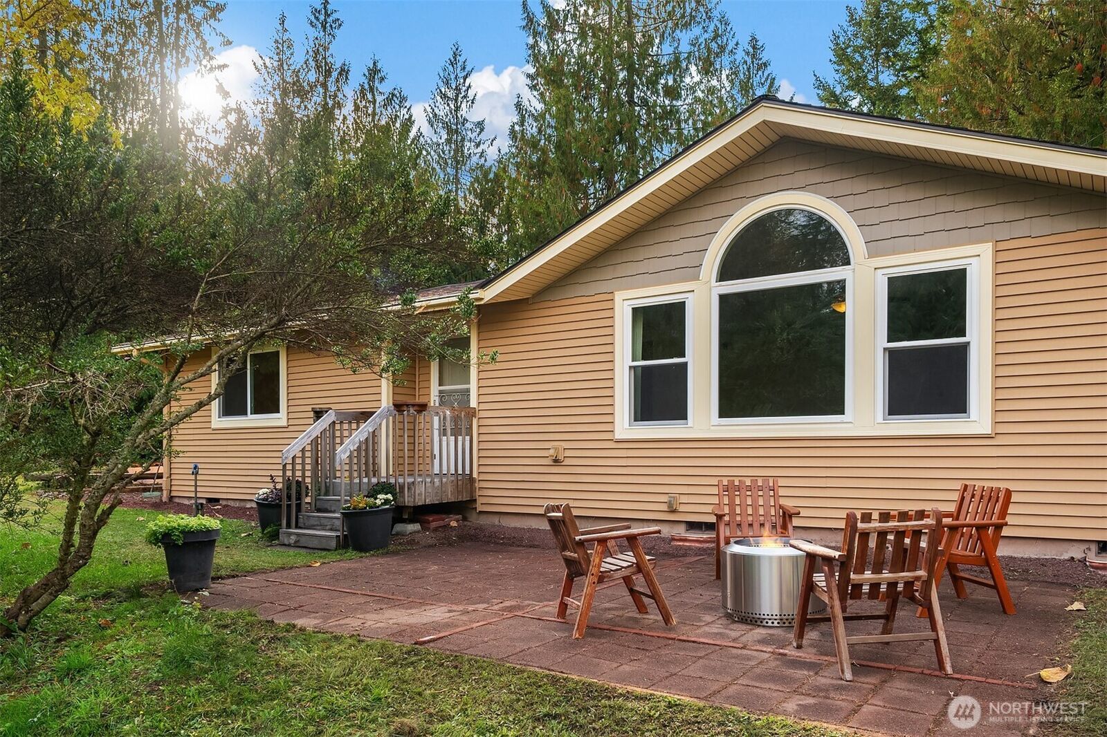 Property Photo: 5817 E 398th WA 98328