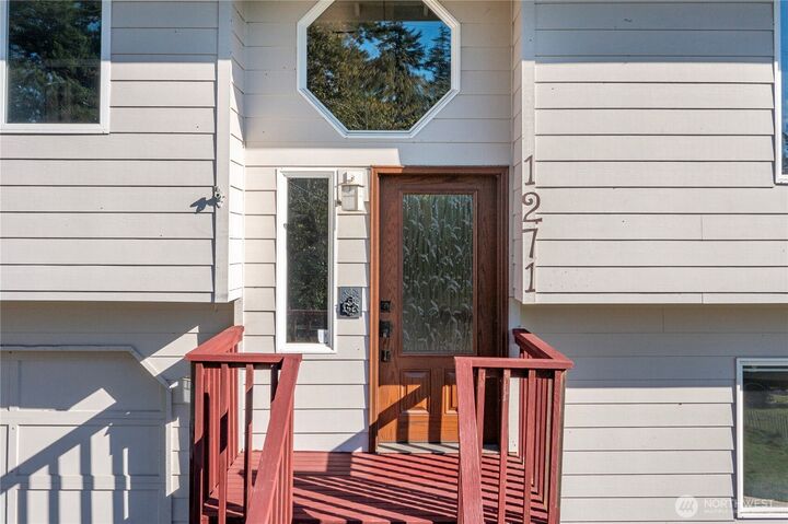 Property Photo:  1271  Rickover Drive  WA 98239 