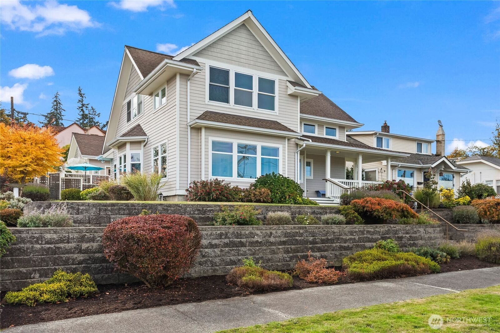 Property Photo:  1701  7th Street  WA 98221