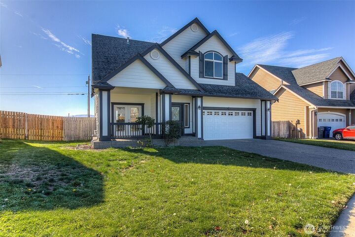 Property Photo: 1806 W Clearview Drive WA 98926