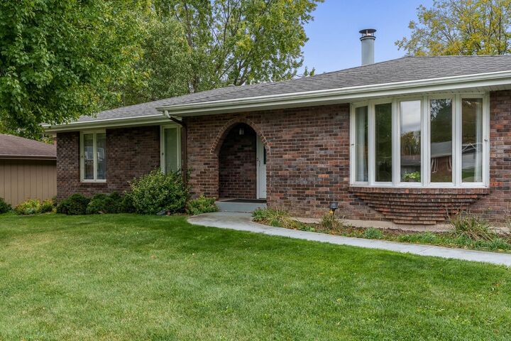 Property Photo:  3265 Cavendish Drive  IL 61109