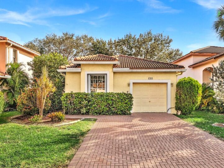 6264 NW 38th Drive  Coral Springs FL 33067 photo