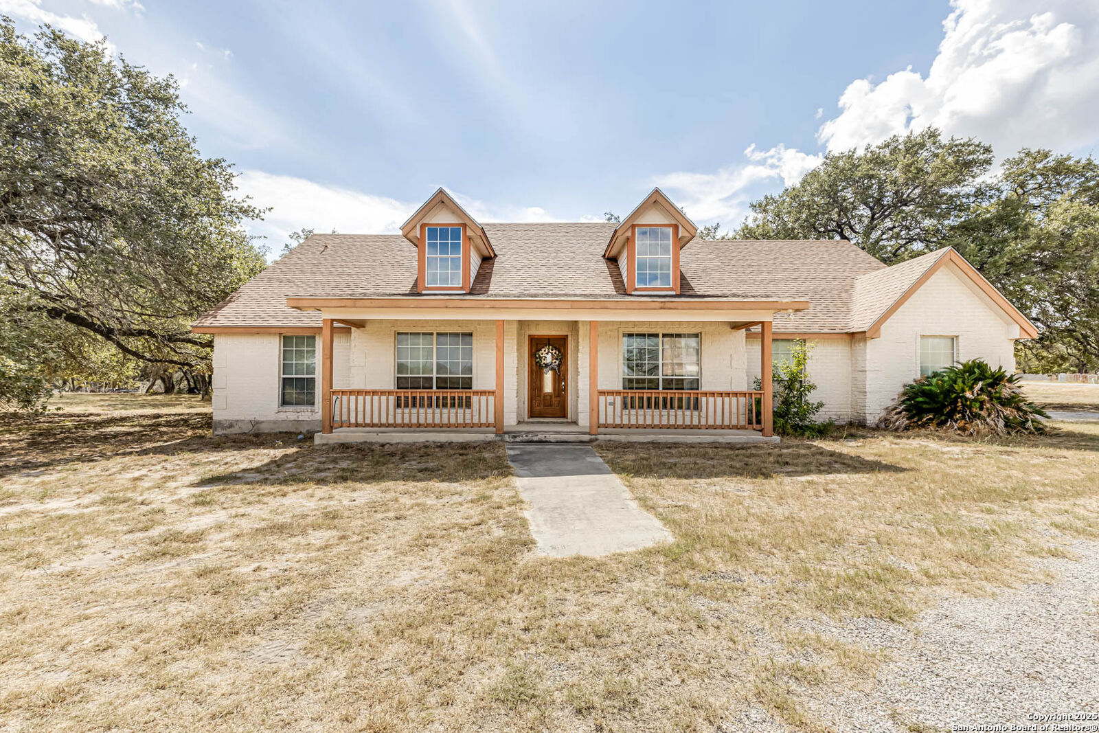 Property Photo: 206 Tipperary Lane TX 78114