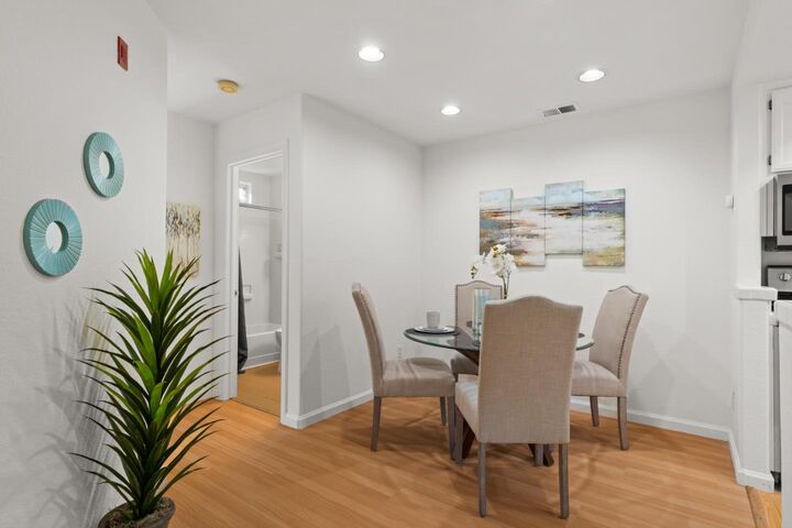 Property Photo: 5981 Lake Hennessy Court CA 95123