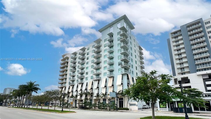 140 S Dixie Hwy 827  Hollywood FL 33020 photo