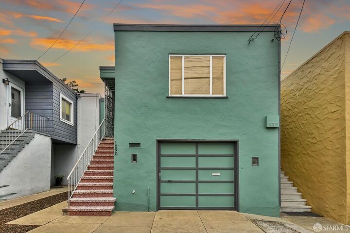 Property Photo: 1090 Gilman Avenue CA 94124