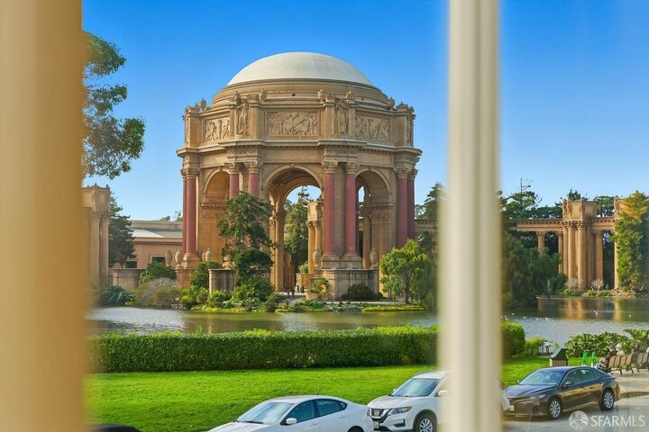 3340 Baker Street  San Francisco CA 94123 photo