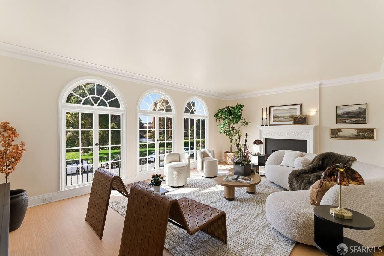 Property Photo:  3340 Baker Street  CA 94123 