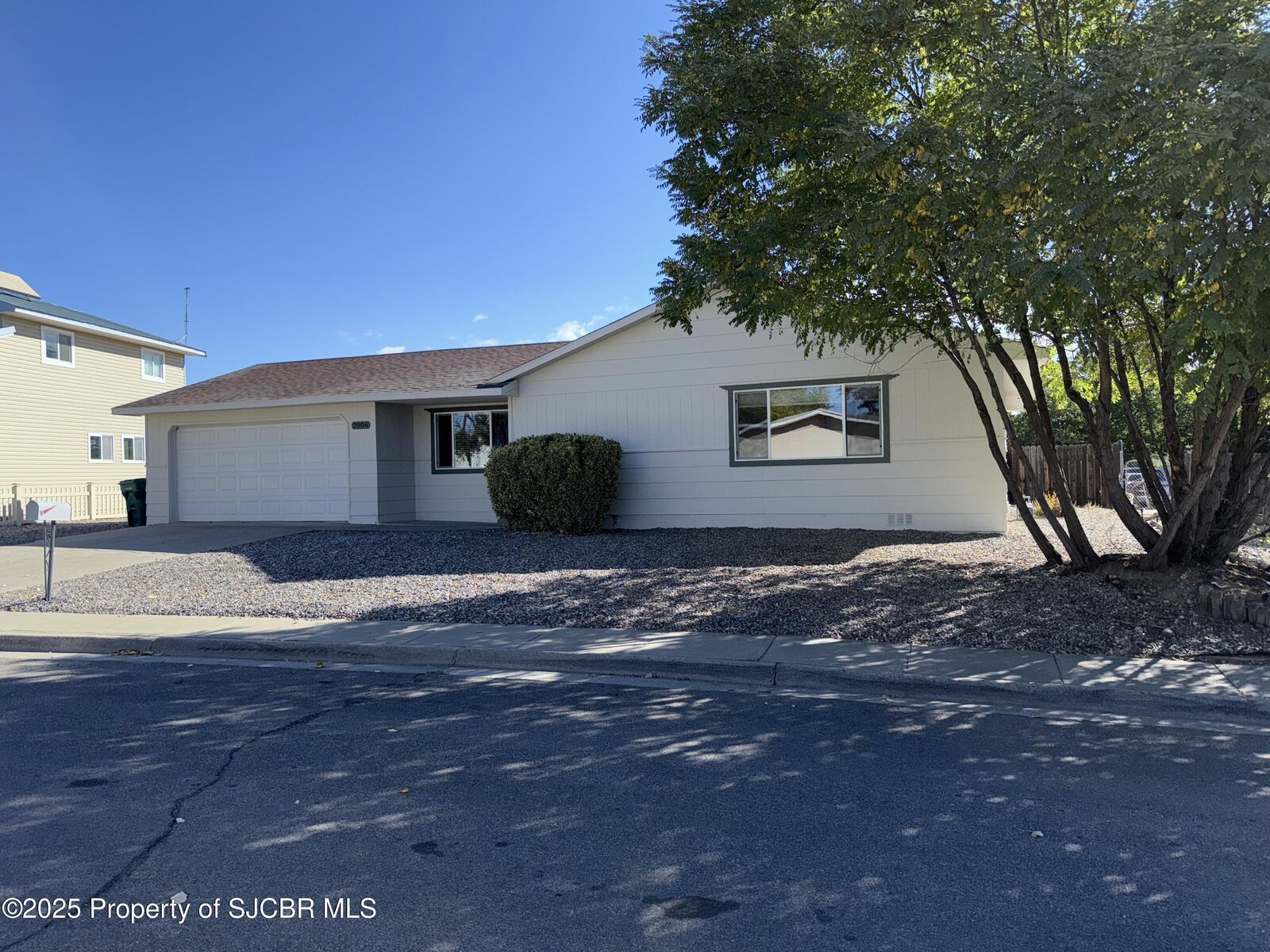 Property Photo: 2906 Northwood Drive NM 87401
