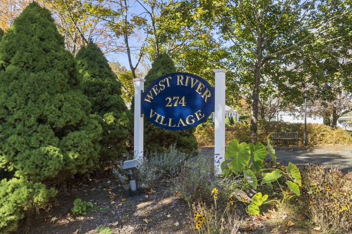 Property Photo:  274 Church Street 1A  CT 06437 