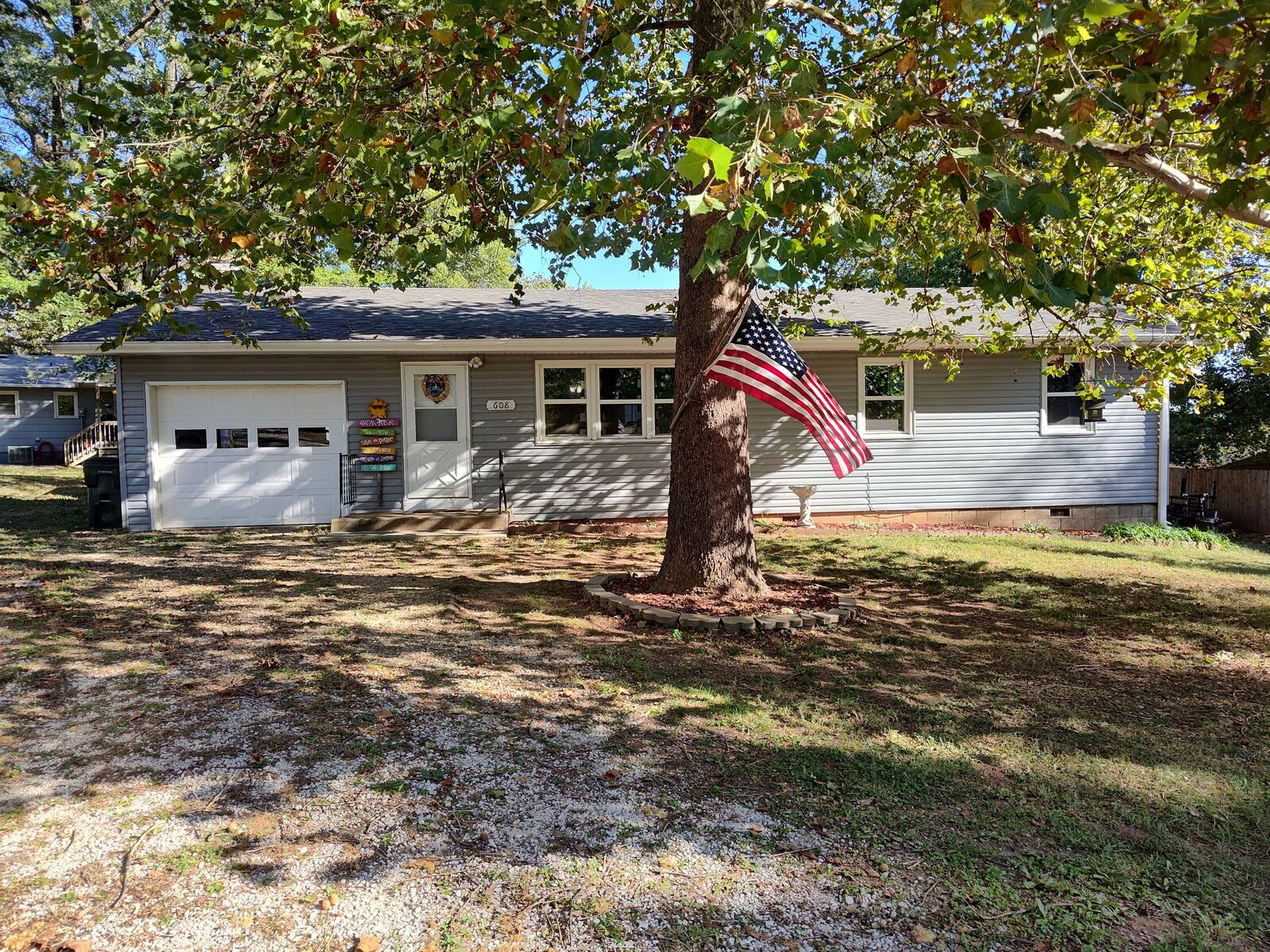 Property Photo:  608 N Terrace Lane  MO 65785 