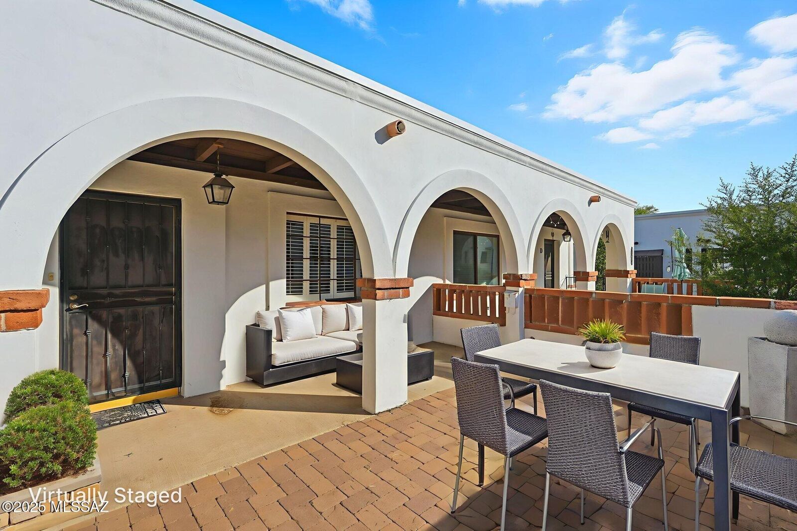 Property Photo:  425 S Paseo Cerro C  AZ 85614