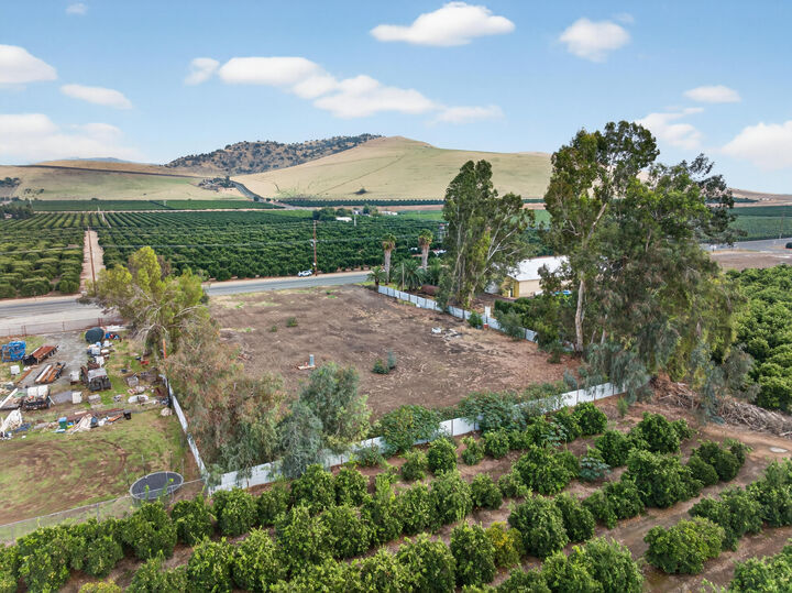365 N Spruce Road  Exeter CA 93221 photo