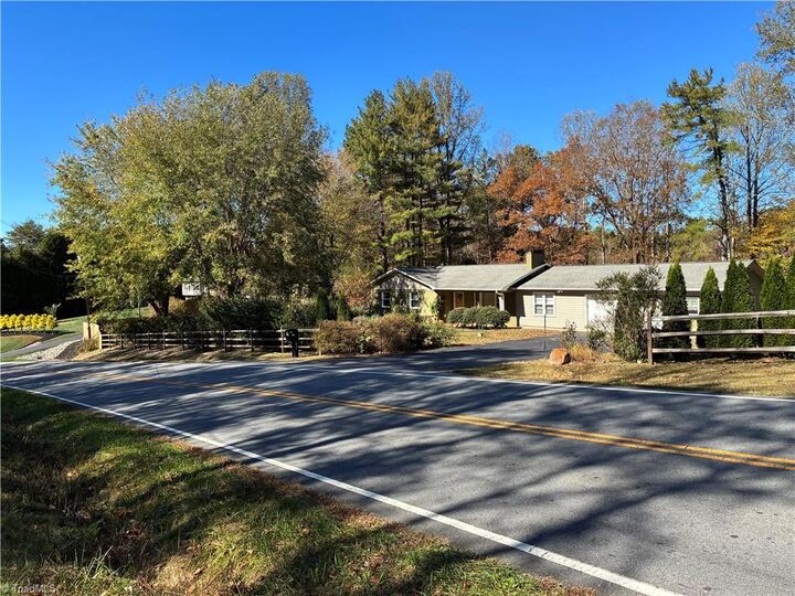Property Photo: 1261 Turkey Ford Road NC 27030