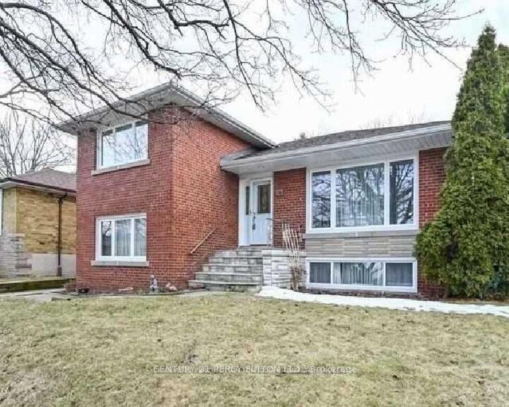 Photo de la propriété:  22 Perivale Crescent  ON M1J 2C1