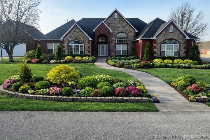 Property Photo:  1104 SW 22nd Street  OK 74467 