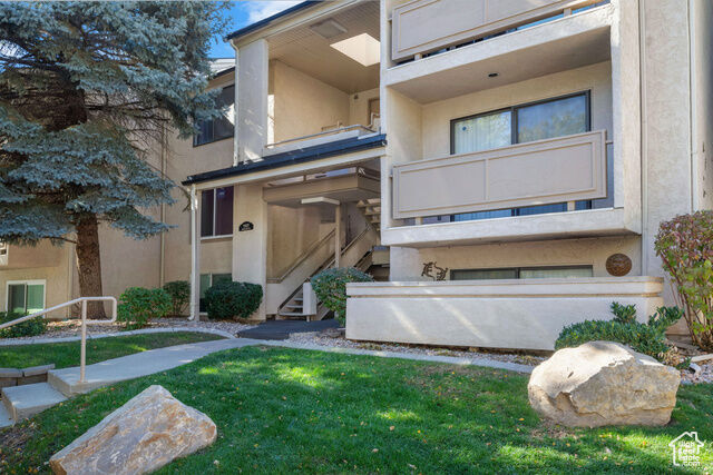 Property Photo: 7327 S Springcrest Ct E 10 UT 84047