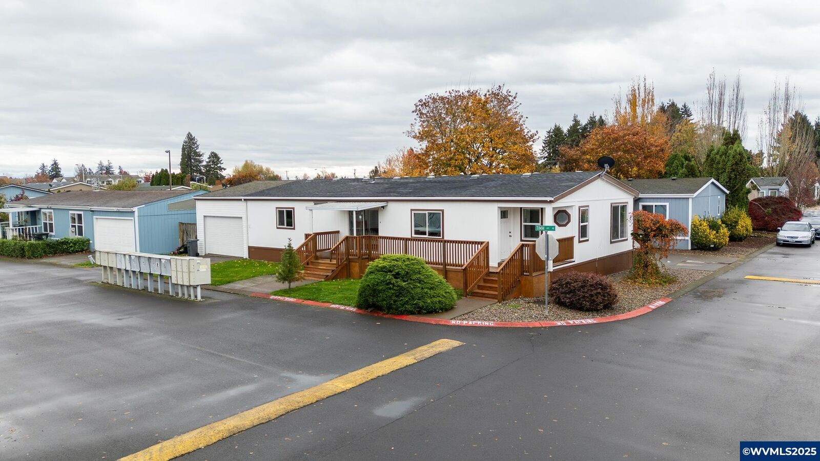 Property Photo:  5032 NE Copper Creek Lp 41  OR 97305 