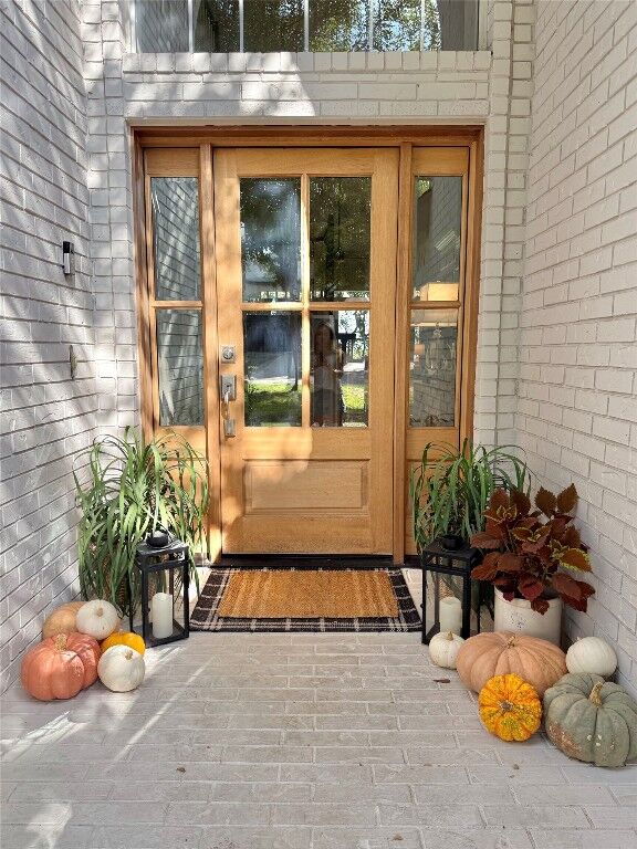 Property Photo:  10032 Scull Creek Drive  TX 78730 